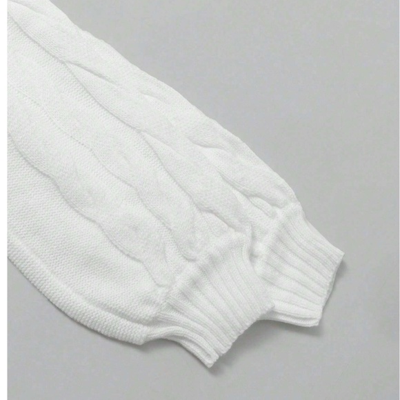 Cozy Chunky Cable Knit Turtleneck Oversized Sweater Top - Picture 3 of 7